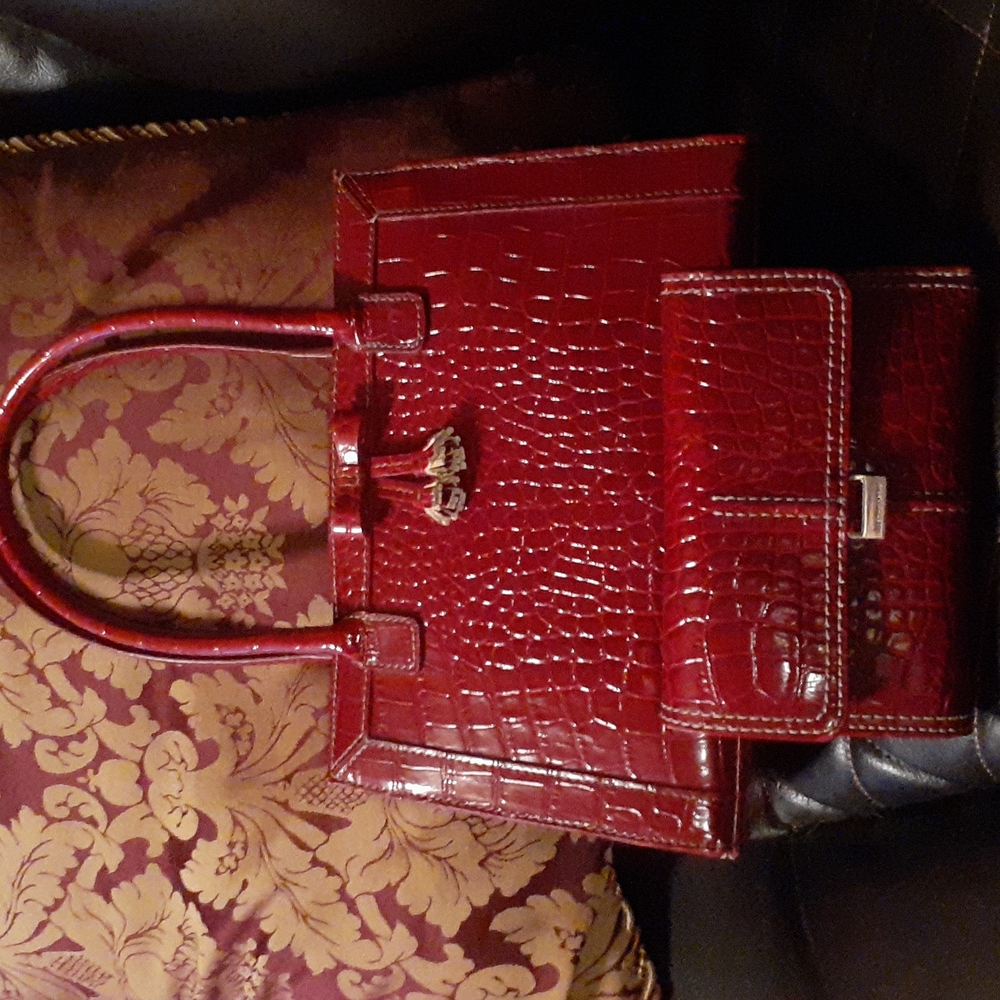 Liz Claborne purse and wallet